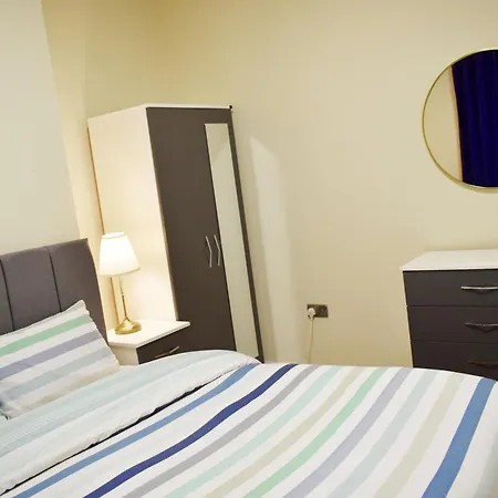 Centre In Edgbaston Near Stadium, Free Parking Birmingham